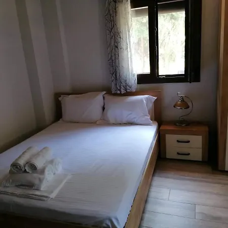 Tiny House By The Sea بيت للعطل نيا سكيوني