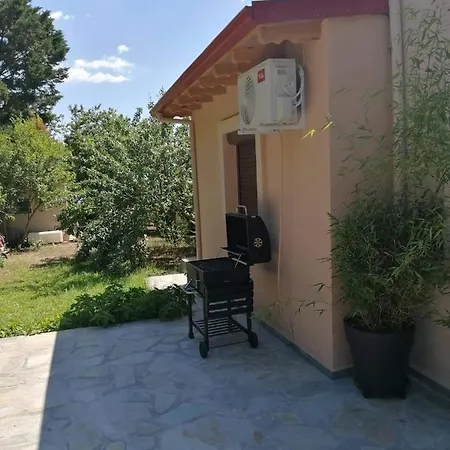 Tiny House By The Sea نيا سكيوني