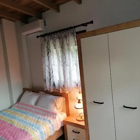 度假居 Tiny House By The Sea 尼尔斯吉尼