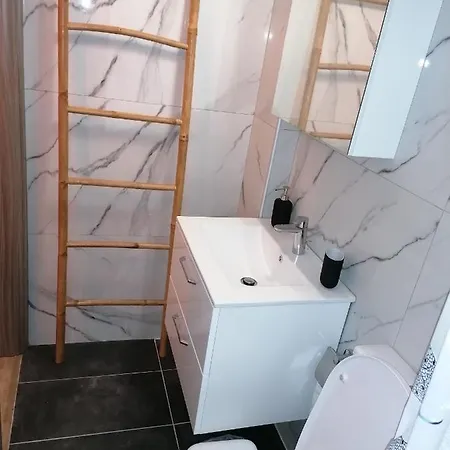 Tiny House By The Sea 度假居 *